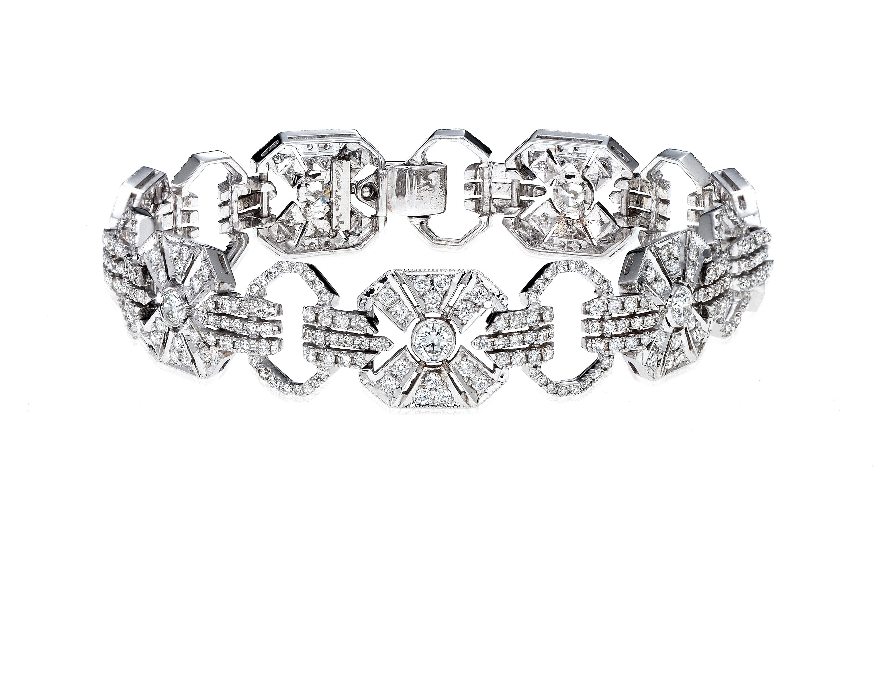 White Gold and Diamonds Link Bracelet Main image