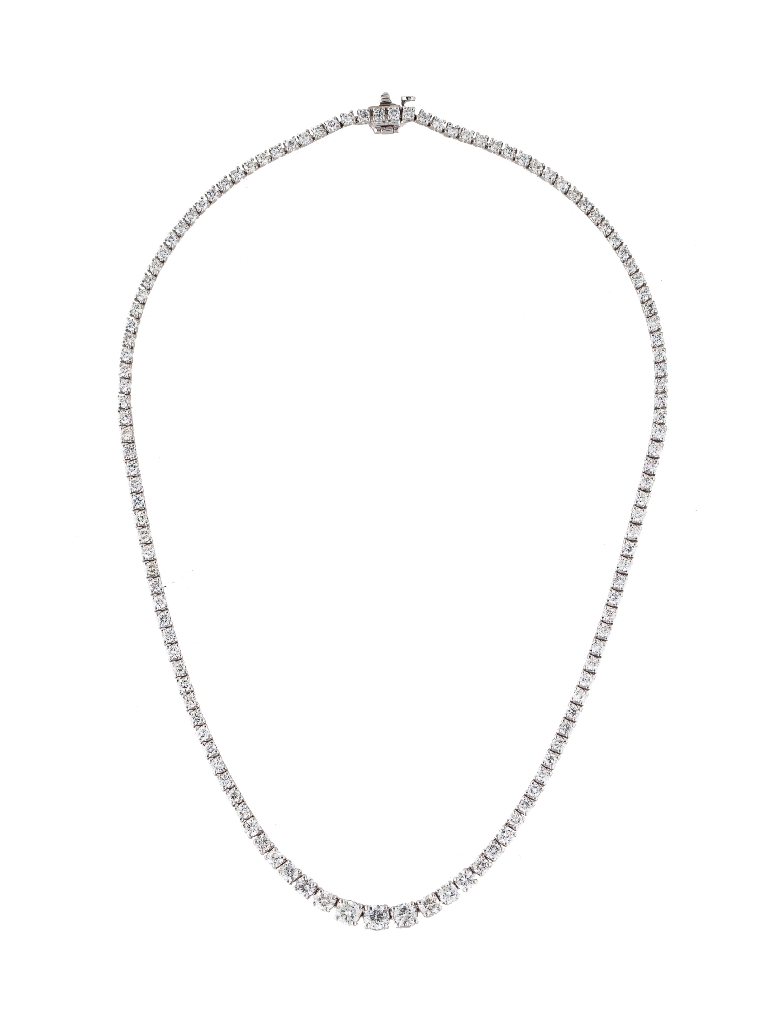 Classic Round Diamond Necklace